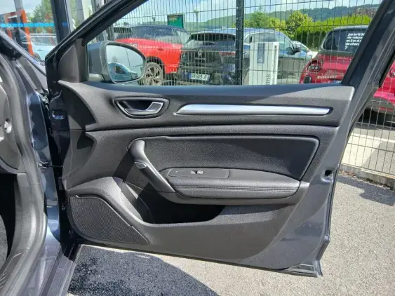 RENAULT MEGANE ESTATE IV - voiture d'occasion - Photo 18