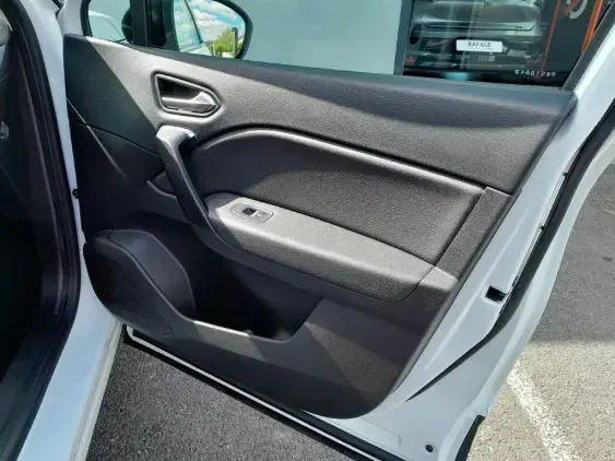 RENAULT CAPTUR II - voiture d'occasion - Photo 18