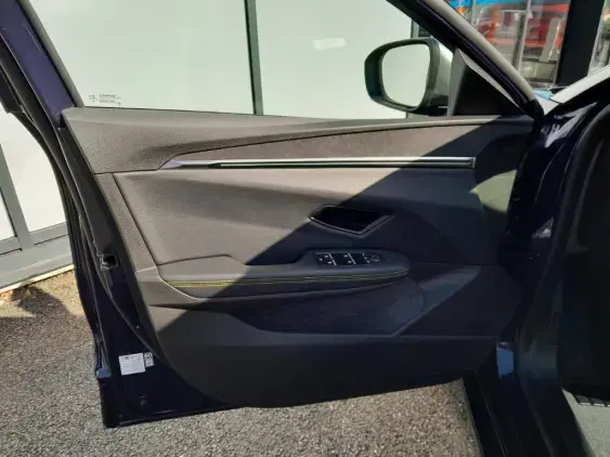 RENAULT MEGANE V - voiture d'occasion - Photo 17