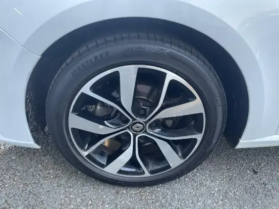 RENAULT MEGANE IV - voiture d'occasion - Photo 23