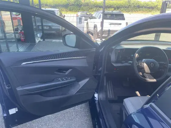 RENAULT MEGANE V - voiture d'occasion - Photo 19
