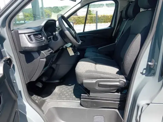 RENAULT TRAFIC III - voiture d'occasion - Photo 16