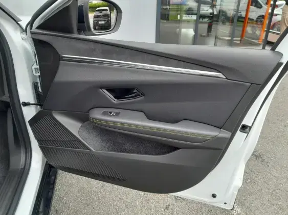 RENAULT MEGANE V - voiture d'occasion - Photo 18