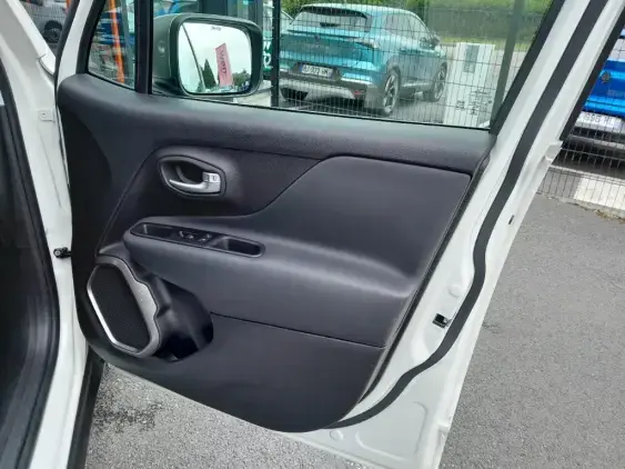 JEEP RENEGADE - voiture d'occasion - Photo 18