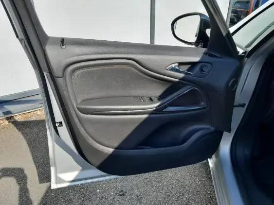 OPEL ZAFIRA C - voiture d'occasion - Photo 17
