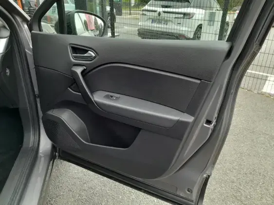 RENAULT CAPTUR II - voiture d'occasion - Photo 18