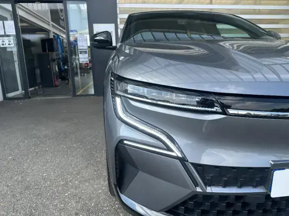 RENAULT MEGANE V - voiture d'occasion - Photo 21