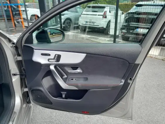 MERCEDES-BENZ CLASSE A IV - voiture d'occasion - Photo 18