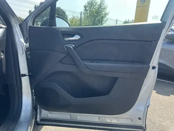 RENAULT CAPTUR II - voiture d'occasion - Photo 20