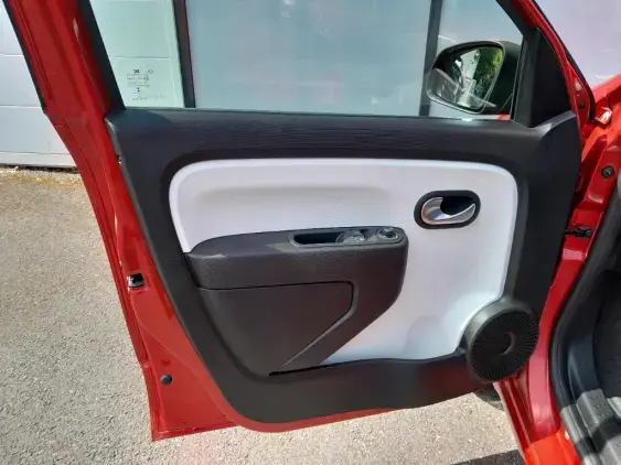 RENAULT TWINGO ELECTRIQUE III - voiture d'occasion - Photo 17