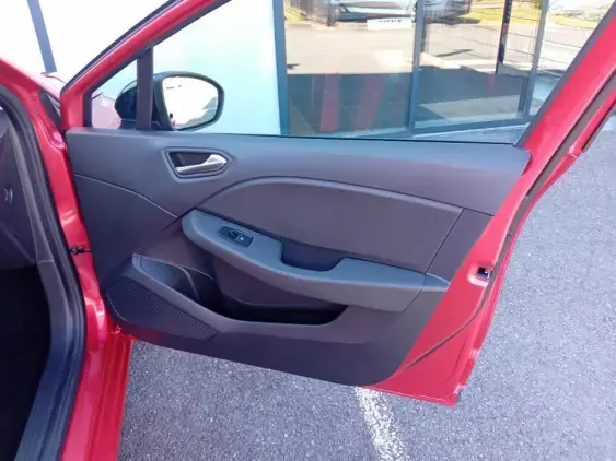 RENAULT CLIO V - voiture d'occasion - Photo 19