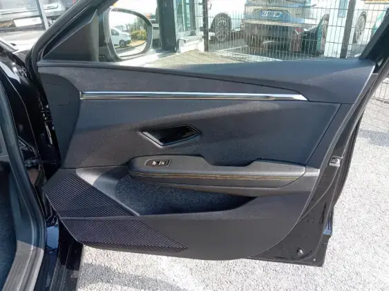 RENAULT MEGANE V - voiture d'occasion - Photo 19