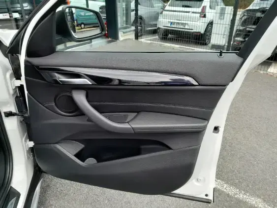 BMW X1 U11 - voiture d'occasion - Photo 18