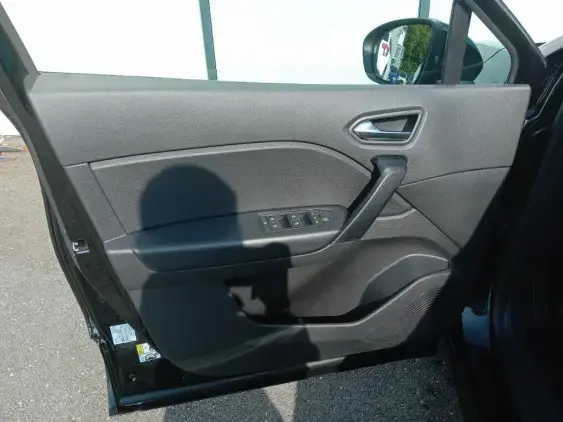 RENAULT CAPTUR II - voiture d'occasion - Photo 18