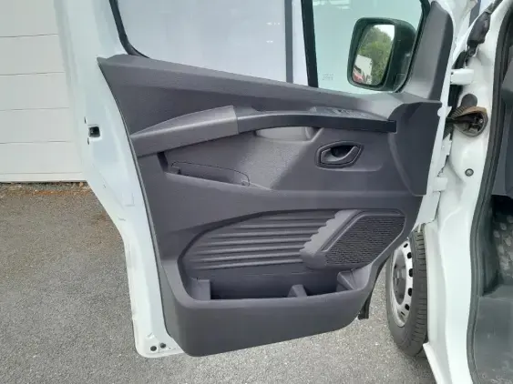 RENAULT TRAFIC FG III - voiture d'occasion - Photo 17