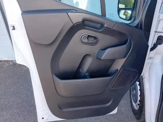 RENAULT MASTER FG III - voiture d'occasion - Photo 17