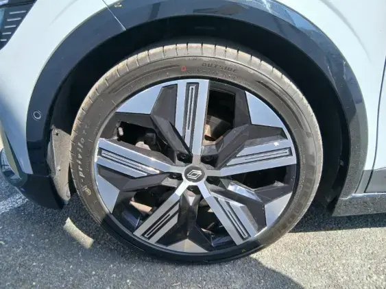 RENAULT MEGANE V - voiture d'occasion - Photo 19