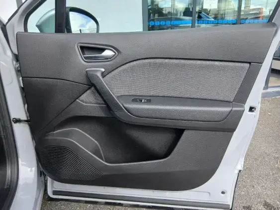 RENAULT CAPTUR II - voiture d'occasion - Photo 19