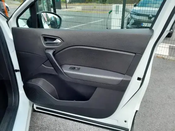 RENAULT CAPTUR II - voiture d'occasion - Photo 18