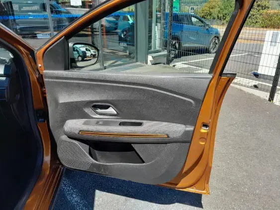 DACIA SANDERO III - voiture d'occasion - Photo 18