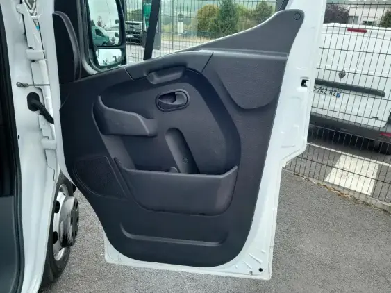 RENAULT MASTER III - voiture d'occasion - Photo 18