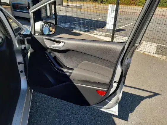 FORD FIESTA VII - voiture d'occasion - Photo 18