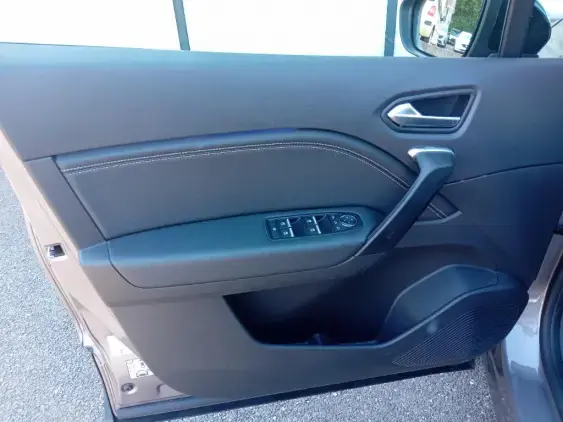 RENAULT CAPTUR II - voiture d'occasion - Photo 18