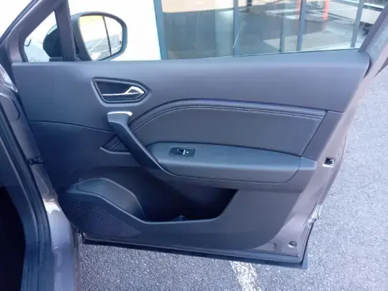 RENAULT CAPTUR II - voiture d'occasion - Photo 19