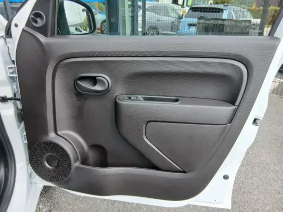 RENAULT TWINGO ELECTRIQUE III - voiture d'occasion - Photo 17
