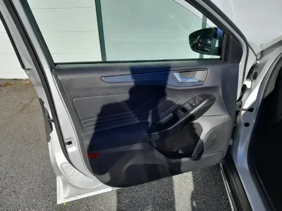 FORD FOCUS IV - voiture d'occasion - Photo 17