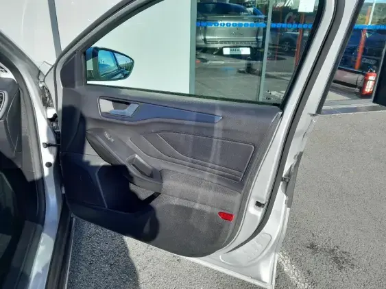 FORD FOCUS IV - voiture d'occasion - Photo 18