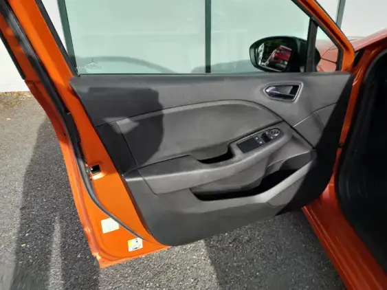 RENAULT CLIO V - voiture d'occasion - Photo 17