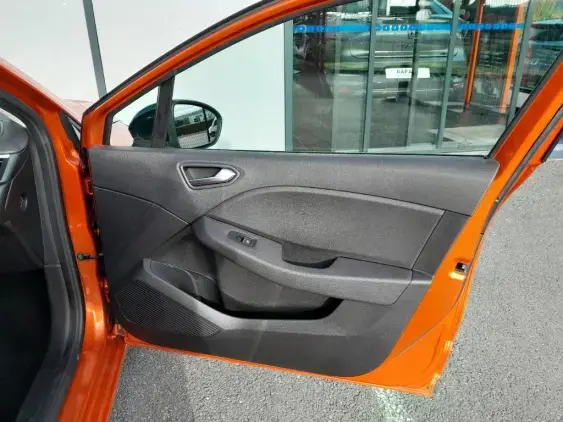 RENAULT CLIO V - voiture d'occasion - Photo 18