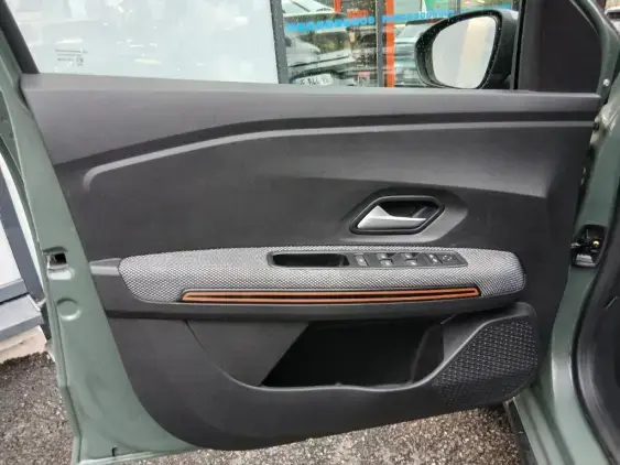 DACIA SANDERO III - voiture d'occasion - Photo 17