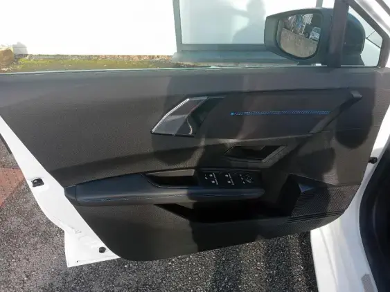 RENAULT CLIO VI - voiture d'occasion - Photo 18