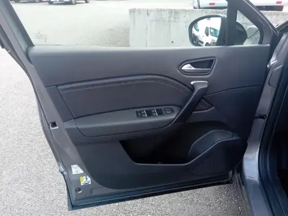 RENAULT CAPTUR II - voiture d'occasion - Photo 18