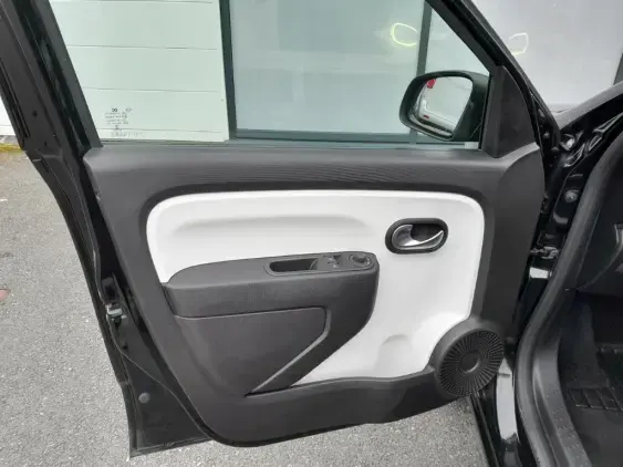 RENAULT TWINGO ELECTRIQUE III - voiture d'occasion - Photo 17