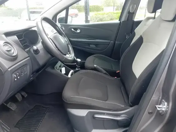 RENAULT CAPTUR - voiture d'occasion - Photo 17