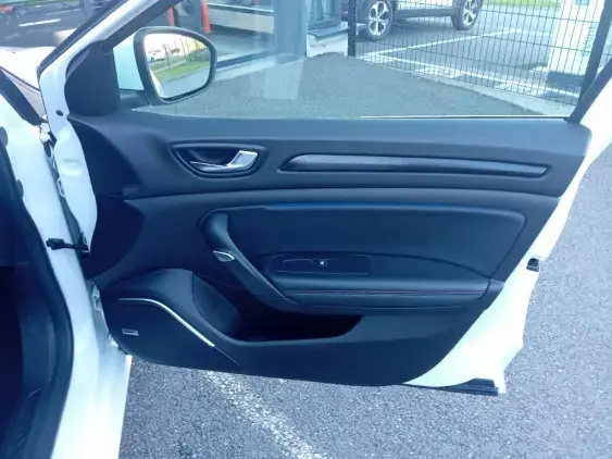 RENAULT MEGANE ESTATE IV - voiture d'occasion - Photo 19