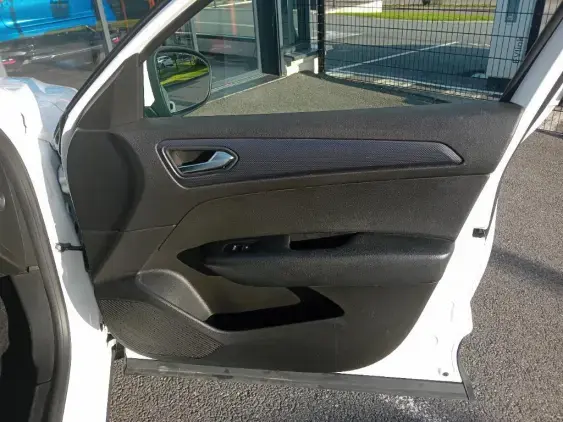 RENAULT ARKANA - voiture d'occasion - Photo 19