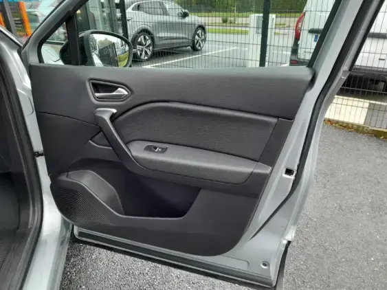 RENAULT CAPTUR II - voiture d'occasion - Photo 18