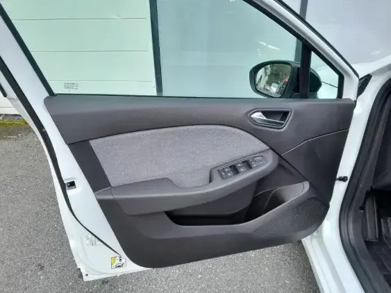 RENAULT CLIO V - voiture d'occasion - Photo 17