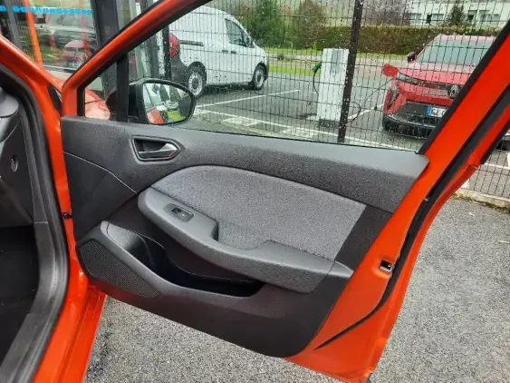 RENAULT CLIO V - voiture d'occasion - Photo 18
