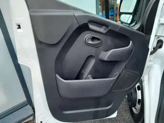 RENAULT MASTER III - voiture d'occasion - Photo 17