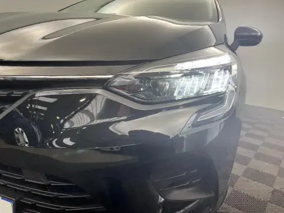 RENAULT CLIO V - voiture d'occasion - Photo 22