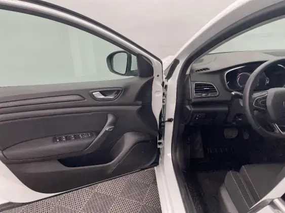 RENAULT MEGANE IV - voiture d'occasion - Photo 17