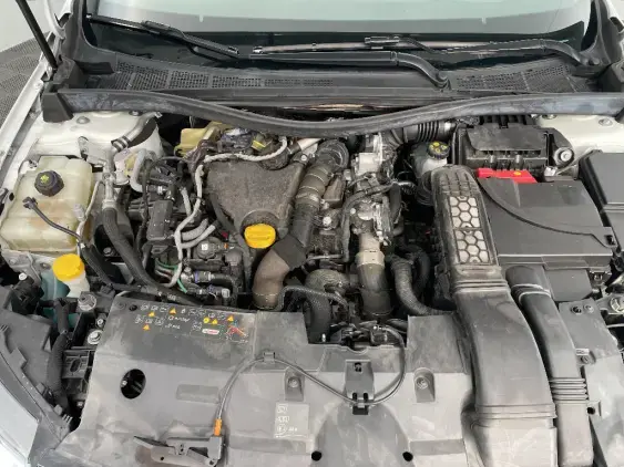 RENAULT MEGANE IV - voiture d'occasion - Photo 19