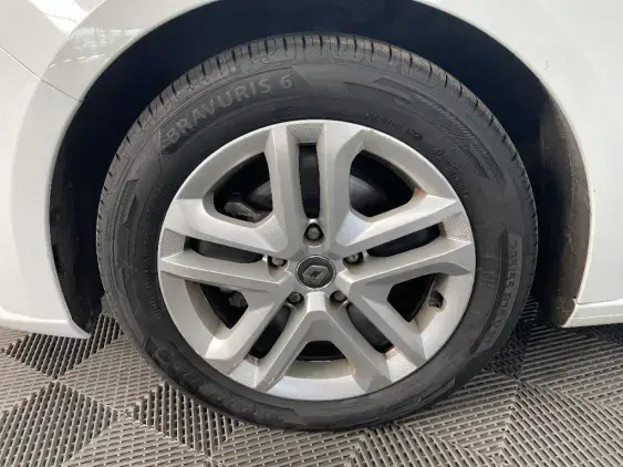 RENAULT MEGANE IV - voiture d'occasion - Photo 21