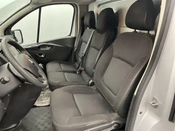 RENAULT TRAFIC FG III - voiture d'occasion - Photo 18