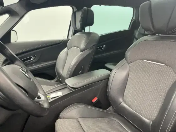 RENAULT SCENIC IV - voiture d'occasion - Photo 18